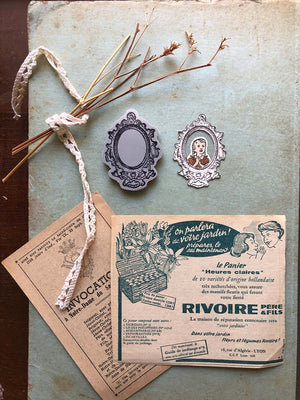  ‘Antique Le Grand Oval’ Frame Stamp from micmoc.com at Mic Moc