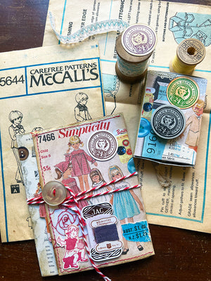 'Belle's Thread Spool' Rubber Stamp by Mic Moc (糸巻き)by Mic Moc from micmoc.com