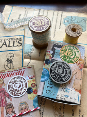 'Belle's Thread Spool' Rubber Stamp by Mic Moc (糸巻き)by Mic Moc from micmoc.com