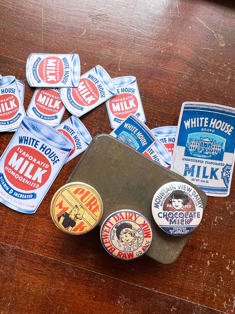 Button Badge 'Pure Milk Set E' (milk cap series)