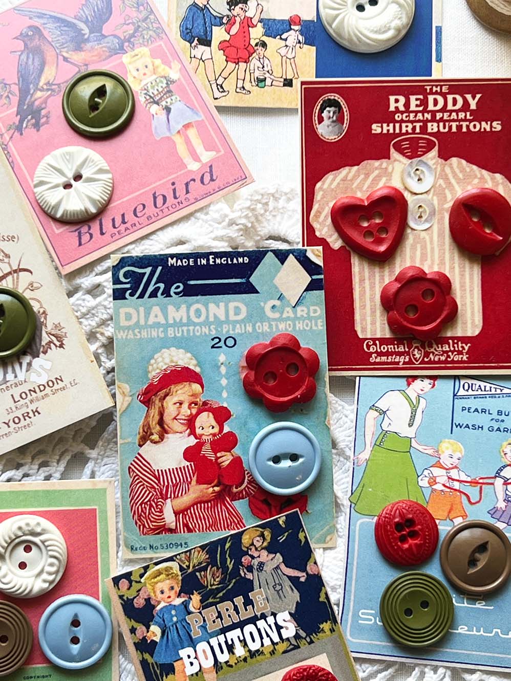 Die Cuts 'Vintage Button Cards II' (ボタンカード) - 8 Pc