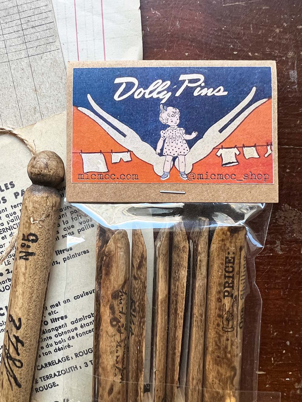 Dolly Pins (vintage clothes pegs replicas) 4 Pk/4個