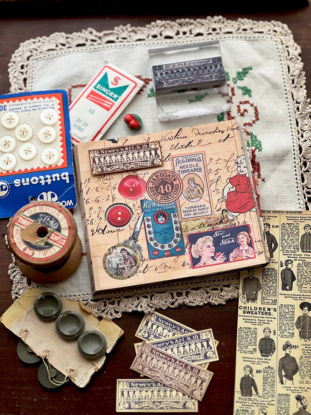 Antique inspired hook and eyes stamp to add a most striking accent to your haberdashery-themed crafts.