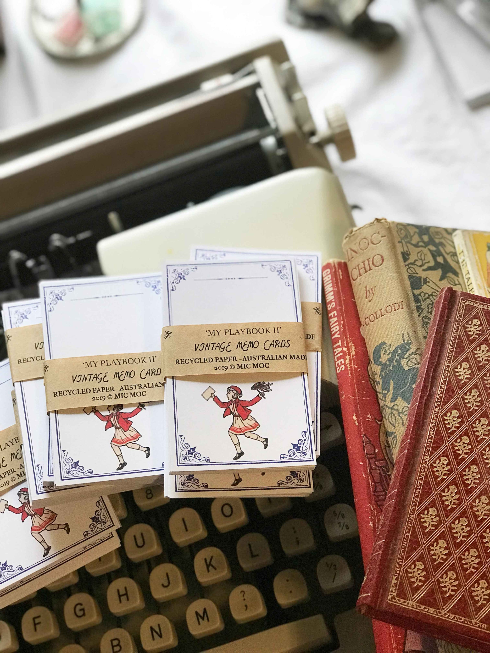 Vintage Memo Card  - VMC 001 'My Play Book II'  Pom Pom Girl - Pk of 10