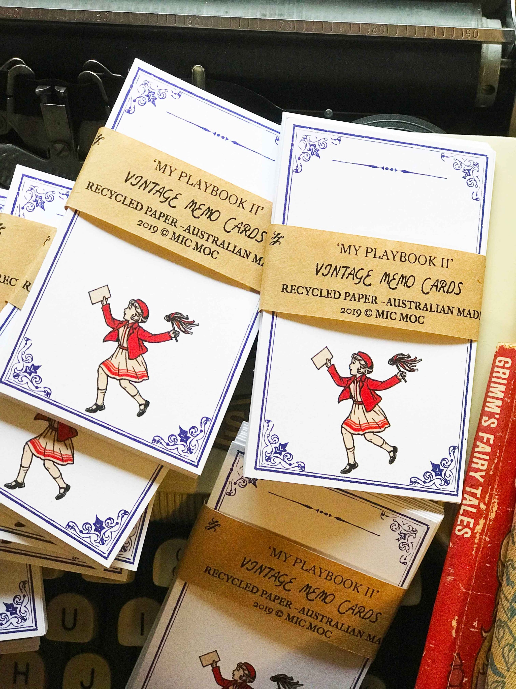 Vintage Memo Card  - VMC 001 'My Play Book II'  Pom Pom Girl - Pk of 10