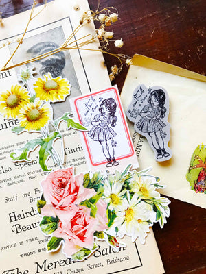 Paris Elle’ (flower girl series) Rubber Stamp by Mic Moc (花束の女の子) from micmoc.com