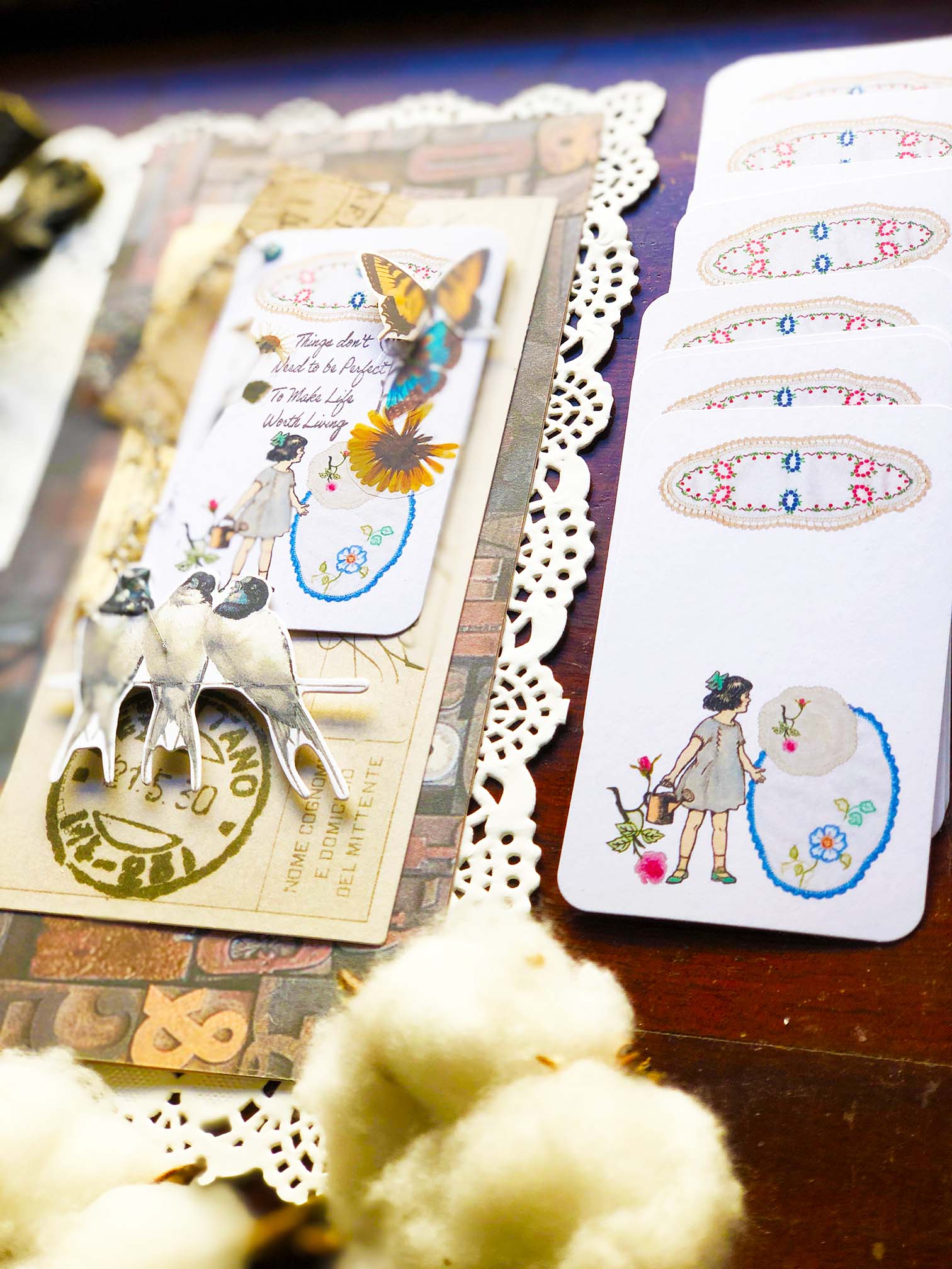 Vintage Journal Card Set  - JC010 'Vintage Dolilies' (ビンテージ刺繍の布カードメモ)