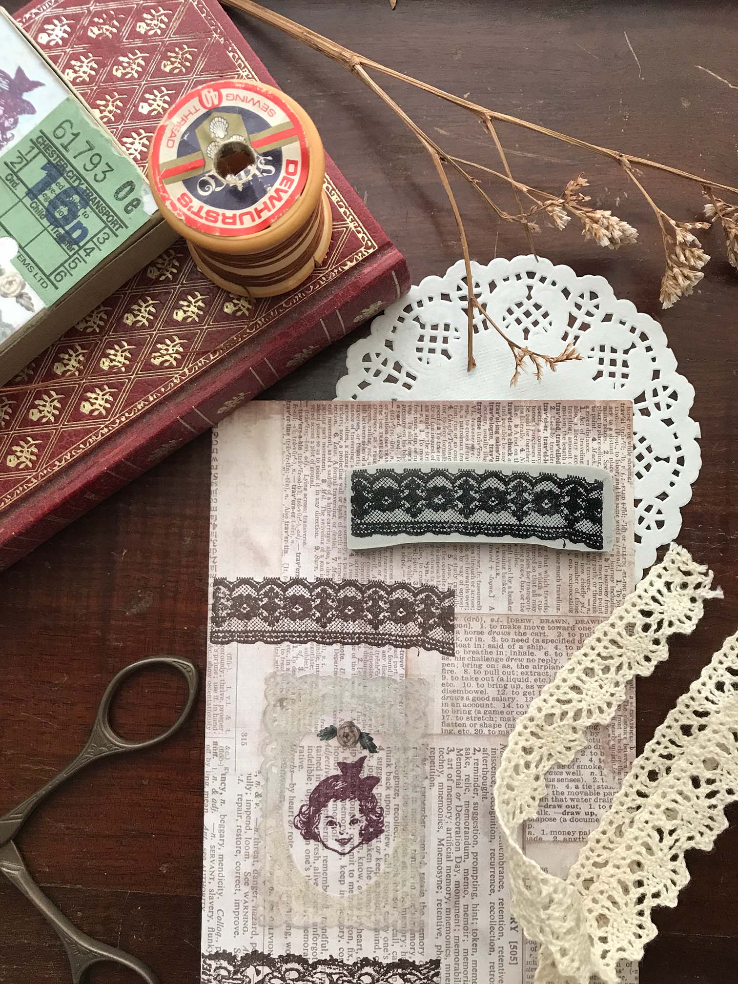 Lace Series - 'Ruffle' Rubber Stamp by Mic Moc from micmoc.com (フリルレース)