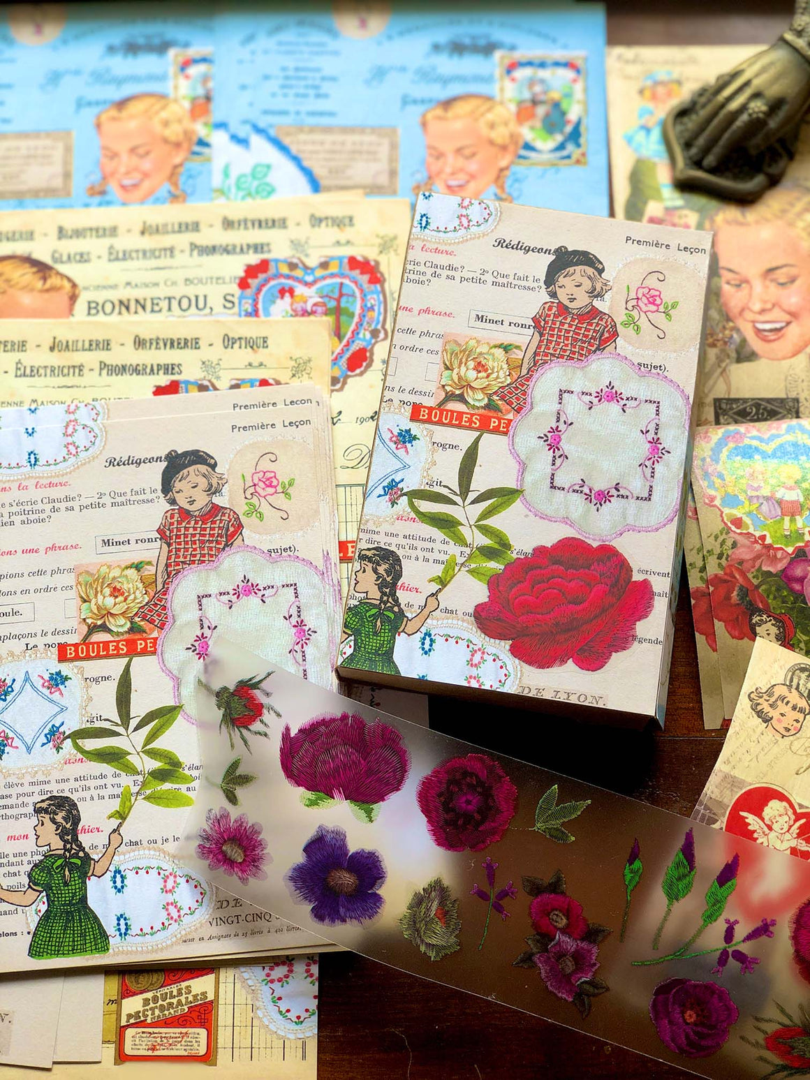 Collage Paper Kit CP005: ‘Vintage Doilies’ (18 Pk/18 枚) 紙セット「ヴィンテージドイリー」by micmoc.com 