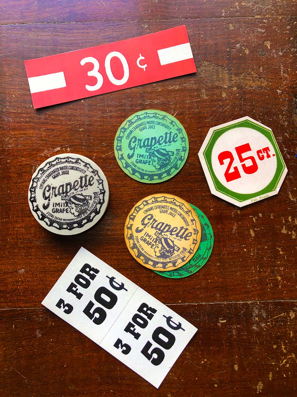 Grapette Soda Bottle Cap Rubber Stamp by Mic Moc (グレープソーダボトルキャップ) from micmoc.com