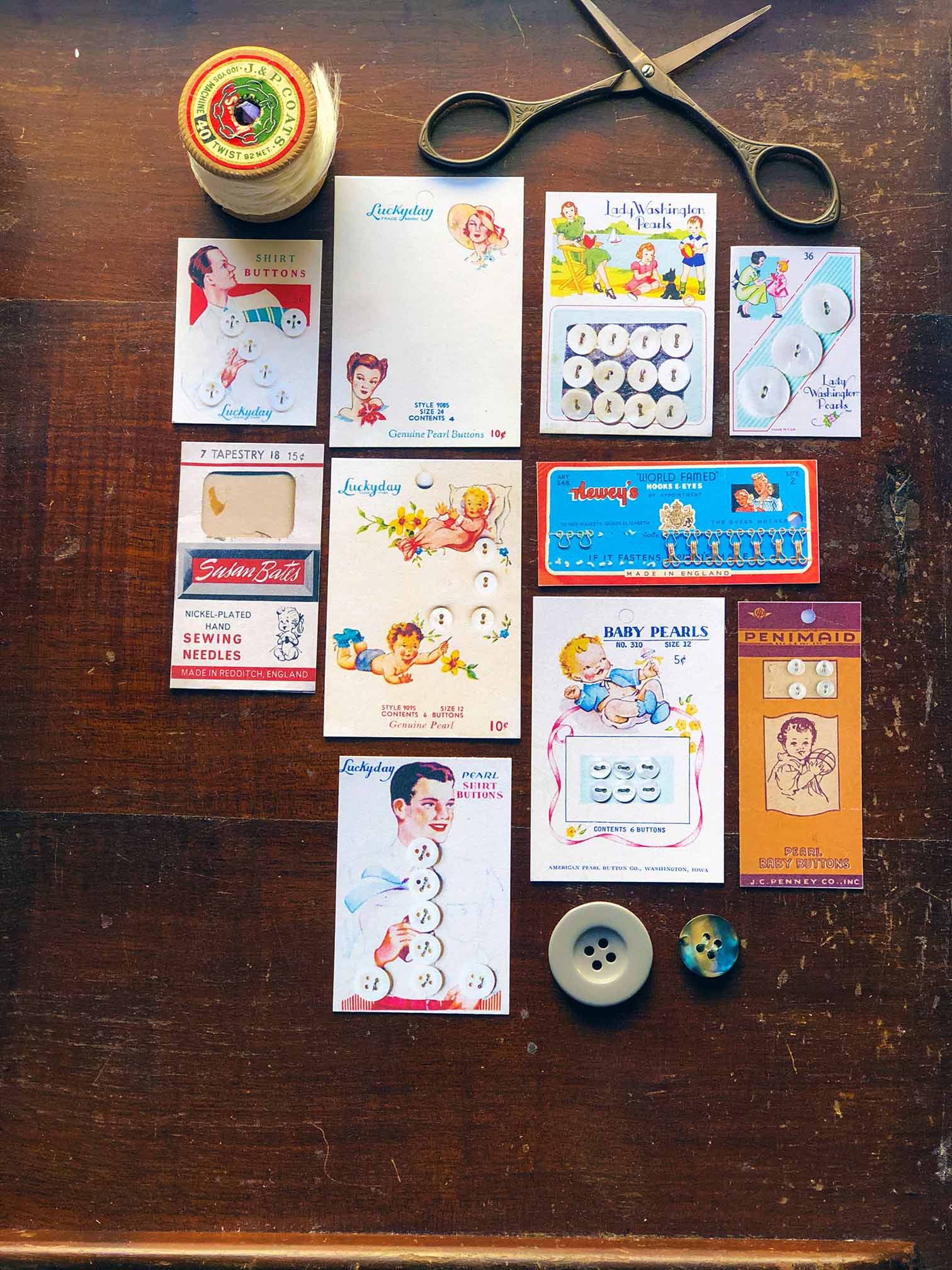 Die Cuts 'Vintage Button Cards' (アンティークボタン ダイカット紙) - 10 Pc from micmoc.com at Mic Moc